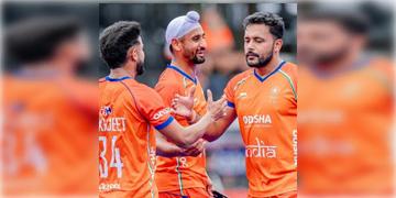 Read more about - India vs Pakistan | চিরপ্রতিদ্বন্দ্বী পাকিস্তানকে গুনে গুনে ৫ গোল, হকি বিশ্বকাপের দ্বিতীয় রাউন্ডে ভারত!