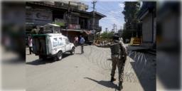 Read more about - Jammu and Kashmir | ৭ গ্রাম জুড়ে চিরুনি তল্লাশি, নিরাপত্তা বাহিনীর গুলিতে খতম কাশ্মীরের শীর্ষ লস্কর জঙ্গি জাকির