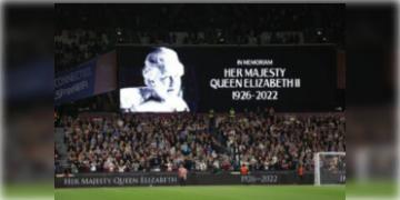 Read more about - রানি দ্বিতীয় এলিজাবেথের প্রয়াণে বন্ধ করা হল প্রিমিয়ার লিগের ম্যাচ, বাতিল ইংল্যান্ড-দক্ষিণ আফ্রিকা টেস্টের আজকের খেলা