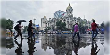 Read more about - Weather Update | কালবৈশাখীর পর অস্বস্তির গরম? আজ সারাদিন কেমন থাকবে মহানগরের আবহাওয়া!