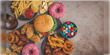Read more about - Junk Food Day | মুখরোচক স্বাদের সঙ্গে স্বাস্থ্যের উপকারও করবে এই জাঙ্ক ফুড! দেখুন এই তালিকায় রয়েছে কোন কোন খাবার!