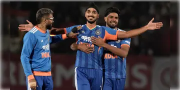 Read more about - Ind vs SA T20I | ১১৭ রানেই গুটিয়ে গেলো প্রোটিয়া বাহিনী! ধরমশালায় দাপুটে বোলিং হর্ষিত-অর্শদীপের