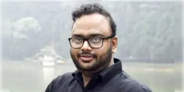 Read more about - মুখ্যমন্ত্রীর বিরুদ্ধে ভবানীপুর উপনির্বাচনে লড়বেন সিপিএমের প্রার্থী আইনজীবী শ্রীজীব বিশ্বাস