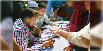 Read more about - SIR | রাত পোহালেই প্রকাশ খসড়া ভোটার তালিকা, কীভাবে দেখবেন আপনার নাম আছে কি না?