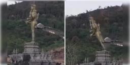 Read more about - Cambodia | JCB দিয়ে ভাঙা হলো ৩২৮ ফুটের বিষ্ণু মূর্তি-মন্দির! থাইল্যান্ডের দিকে অভিযোগের আঙুল কম্বোডিয়ার!