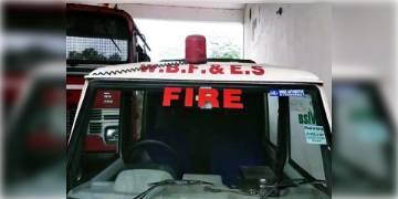 Read more about - নয়া পরিকল্পনা রাজ্যের, অগ্নিকাণ্ড নিয়ন্ত্রণে আনতে হেলিকপ্টার থেকেই 'ওয়াটার স্প্রে' করবে দমকল