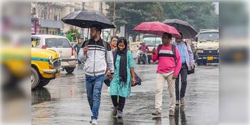 Read more about - Weather Update | ফের দক্ষিণবঙ্গে নিম্নচাপের ভ্রুকুটি, সোমে দুর্যোগের আশঙ্কা, একনজরে কলকাতার আজকের আবহাওয়া