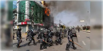 Read more about - Nepal | রাজতন্ত্র ফেরানোর দাবিতে বিক্ষোভে উত্তাল নেপাল! পরিস্থিতি নিয়ন্ত্রণে আনতে পথে নামলো সেনা!