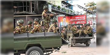 Read more about - Bangladesh | বাংলাদেশ সেনাবাহিনীকে বিশেষ নির্বাহী ম্যাজিস্ট্রেটের ক্ষমতা দিলো অন্তর্বর্তী সরকার