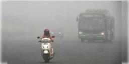 Read more about - দিল্লিতে বায়ু দূষণের মাত্রা আবারও বৃদ্ধি পেল, দূষণের জেরে উদ্বেগজনক একাধিক শহরের পরিস্থিতি