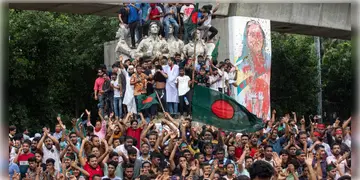 Read more about - Islami Chhatrashibir | ঢাকা বিশ্ববিদ্যালয়ের ছাত্রশিবিরের সভাপতি হিসেবে নিজের পরিচয় দিলেন  বৈষম্যবিরোধী ছাত্র আন্দোলনের একজন নেতা