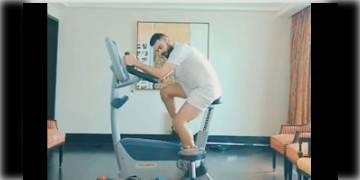 Read more about - কোয়ারেন্টিনে ফিটনেস ট্রেনিং শুরু করেছেন ইন্ডিয়ার ক্যাপ্টেন বিরাট কোহলি
