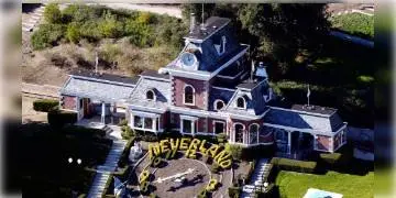 Read more about - ২ কোটি ২০ লক্ষ ডলারে বিক্রি জ্যাকসনের বিতর্কিত রিসর্ট ‘নেভারল্যান্ড র‌্যাঞ্চ’। 