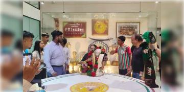 Read more about - Mohun Bagan | “ট্রফি থাকবে ক্লাবেই”- কলকাতা লিগ ট্রফি হাতে পেয়েই জানিয়ে দিলেন মোহনবাগান সভাপতি