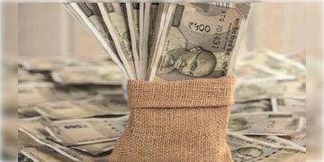 Read more about - RBI | এক ধাক্কায় বাড়তে পারে দেশের ব্যাঙ্কিং ব্যবস্থায় উদ্বৃত্ত নগদের জোগান!