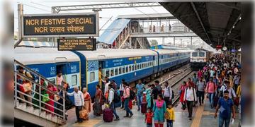 Read more about - Special Train | উৎসবের মরশুমে সুখবর, দুর্গাপুজো থেকে দীপাবলি পর্যন্ত এই 'রুটে' চলবে ৪ জোড়া স্পেশাল ট্রেন!