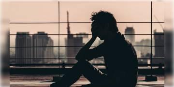 Read more about - করোনা-কালে বিষণ্ণতার কারণে লাফিয়ে বাড়ছে আত্মহত্যা, শঙ্কায় মনোবিদরা 