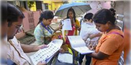 Read more about - SIR | সময়মতো নথি আপলোড হয়নি! নাম নেই ১ লক্ষের, ERO-AEROদের শোকজের সুপারিশ কমিশনের