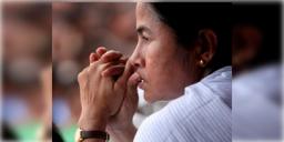 Read more about - Mamata Banerjee | বদলে গেল হরিশ চ্যাটার্জি স্ট্রিটের পরিবেশ, মমতার বাড়ির সামনে থেকে সরে গেল গার্ডরেল!