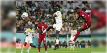 Read more about - আয়োজক দেশের বিরুদ্ধে মাঠে নেমে দাপুটে জয় সেনেগালের, বিশ্বকাপ থেকে ছিটকে গেল কাতার