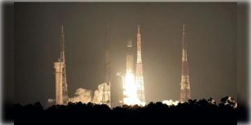 Read more about - উৎযাপন করা হচ্ছে ‘আগাম দিওয়ালি’, ৩৬টি উপগ্রহ নিয়ে ইসরোর  ভারী রকেট মহাকাশে পাড়ি দিয়ে ইতিহাস গড়ল