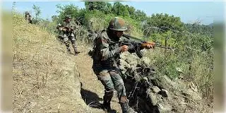 Read more about - J&K Encounter | সাতসকালে অশান্ত জম্মু কাশ্মীর সীমান্ত, উপত্যকায় চলছে গুলির লড়াই