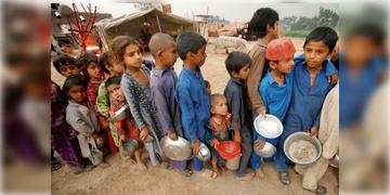 Read more about - Poverty in India | মোদি সরকারের আমলে কমেছে ভারতের দারিদ্রতা! ৮.৫ শতাংশে পৌঁছেছে সংখ্যা!