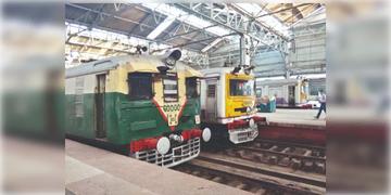 Read more about - Seadah Rail-Metro | ভোটের দিন রোববারের নিয়মে চলবে ট্রেন-মেট্রো! কী ঘোষণা রেলওয়ে বোর্ডের