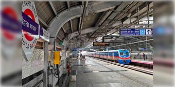 Read more about - Kolkata Metro | বিদ্যুৎ চলে গেলেও চলবে ট্রেন! ব্লু লাইনে ব্যাটারি ব্যাক আপ সিস্টেম চালু মেট্রো কতৃপক্ষের
