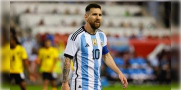 Read more about - আর্জেন্টিনা এবারের বিশ্বকাপের জন্য চূড়ান্ত দল ঘোষণা করল, এটাই হতে চলেছে লিওনেল মেসির খেলা শেষ বিশ্বকাপ