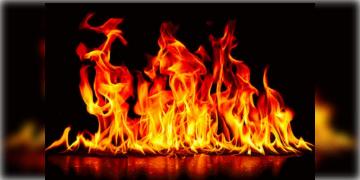 Read more about - Howrah | হাওড়ার জুটমিল কারখানায় বিধ্বংসী অগ্নিকান্ড! ঘটনাস্থলে দমকলের ৬ টি ইঞ্জিন!