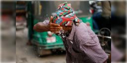 Read more about - Weather Update | রাজ্য জুড়ে বৃষ্টির পূর্বাভাস, দ্বিতীয় দফা ভোটের আগে কেমন থাকবে কলকাতার আবহাওয়া?