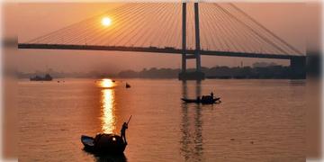 Read more about - Weather Update | দক্ষিণবঙ্গে চড়চড় চড়ছে তাপমাত্রা! এক নজরে কলকাতার আজকের আবহাওয়া আপডেট