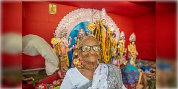 Read more about - Durga Puja | প্রবীণদের মুখে হাসি ফোটাতে কলকাতায় বিশেষ 'দুর্গাপুজো প্রিভিউ টুর' করবে আদানিরা!