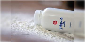 Read more about - Johnson & Johnson । জনসন অ্যান্ড জনসন বেবি পাউডার থেকে ক্যানসার! ১৫ মিলিয়ন ডলার জরিমানা দেওয়ার নির্দেশ আদালতের