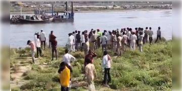 Read more about - Mathura Accident | মথুরায় উল্টে গেলো যাত্রীবাহী নৌকা! জলে ডুবে মৃত ১০ পুণ্যার্থী, নিখোঁজ ১২