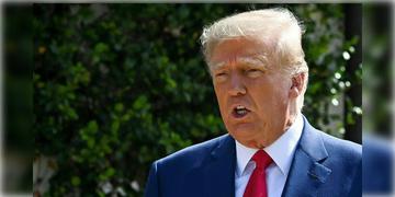 Read more about - Donald Trump | ‘আমি ধর্ষক নই’, কী কারণে এমন প্রতিক্রিয়া দিলেন ডোনাল্ড ট্রাম্প?