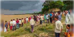 Read more about - ভয়াবহ নৌকাডুবি উত্তরপ্রদেশে যমুনা নদীতে, কমপক্ষে ২০ জনের মৃত্যুর আশঙ্কা রয়েছে