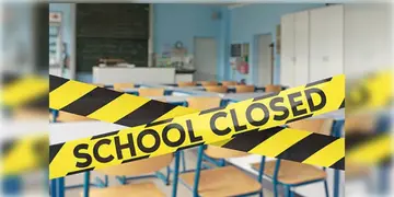 Read more about - Darjeeling | চাকরি নেই শিক্ষকদের, কাল থেকে অনির্দিষ্টকালের জন্য বন্ধ দার্জিলিং-এর সব স্কুল!