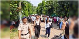 Read more about - Bengal Election 2026 | কেমন চলছে বাংলার ভোট? পরিদর্শনে বিদেশিরা, কোন কোন দেশ থেকে এলেন প্রতিনিধিরা?