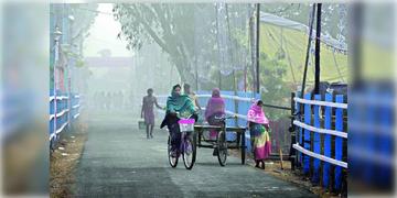Read more about - WB Weather | বুধবার থেকে শীতের 'কামব্যাক'! ৩ ডিগ্রি থেকে ৫ ডিগ্রি কমে যেতে পারে তাপমাত্রা
