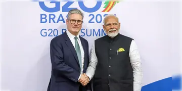 Read more about - Narendra Modi | ব্রিটেন সফরে প্রধানমন্ত্রী নরেন্দ্র মোদী, বাণিজ্যচুক্তি সেরেই যাবেন মলদ্বীপ