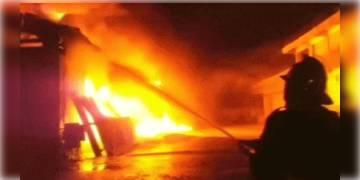 Read more about - ভয়াবহ অগ্নিকান্ড নিউ ব্যারাকপুরের গেঞ্জির কারখানায়, ঘটনাস্থলে ১৩টি দমকলের ইঞ্জিন