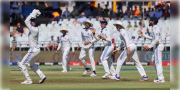 Read more about - IND vs SA 2nd Test | ৯২ বছরের দ্রুততম টেস্ট ম্যাচের রেকর্ড ভেঙে দক্ষিণ আফ্রিকাকে পরাজিত করলো ভারত! দেখে নিন  সেরা ১০ সংক্ষিপ্ততম টেস্ট ম্যাচ!