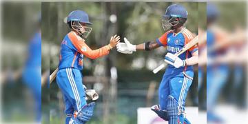 Read more about - Women's U19 Asia Cup | ১২.১ ওভার বাকি থাকতেই জয়! অনূর্ধ্ব ১৯ মহিলা এশিয়া কাপে পাকিস্তানকে গুঁড়িয়ে দিল ভারতের মেয়েরা