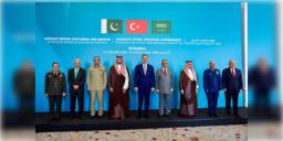 Read more about - Pakistan-Saudi Arab | সৌদি, পাক ও তুরস্কের সামরিক জোটের বড় পদক্ষেপ! মক্কা চুক্তির অধীনে সৌদিতে তৈরি হচ্ছে যৌথ সচিবালয়!