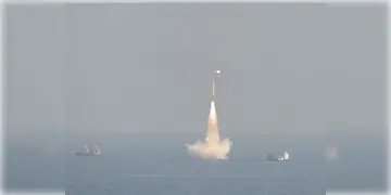 Read more about - Ballistic Missile | ব্যালেস্টিক ক্ষেপণাস্ত্রের সফল পরীক্ষা ভারতের! ডুবোজাহাজ থেকে ছোড়া পরমাণু অস্ত্রবহনেও সক্ষম