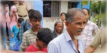 Read more about - Raidighi | রায়দিঘি থেকে আটক ১০ বাংলাদেশি অনুপ্রবেশকারী! হবে পুশব্যাকও!