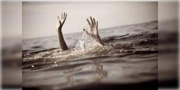 Read more about - Madhyamgram Boy Death । বল তুলতে খালে নেমেছিলেন, ১৬ ঘন্টা পরে উদ্ধার হলো মধ্যমগ্রামের তরুনের মৃতদেহ