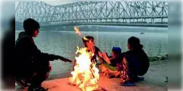 Read more about - Weather Update | নিম্নচাপের জেরে নাজেহাল শীত, একনজরে কলকাতার আজকের আবহাওয়া আপডেট